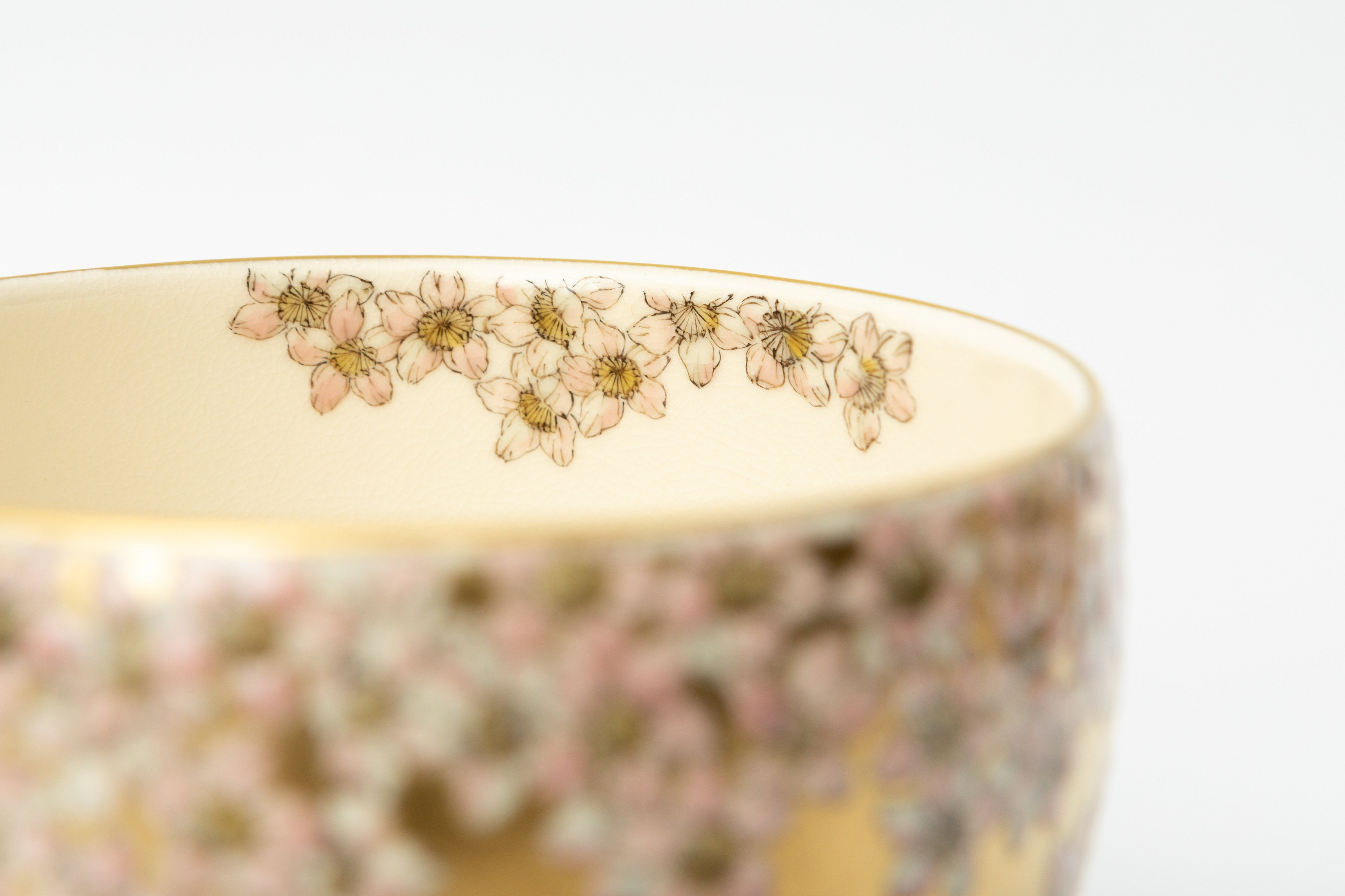 桃の茶碗「西王母」|竹内 瑠璃