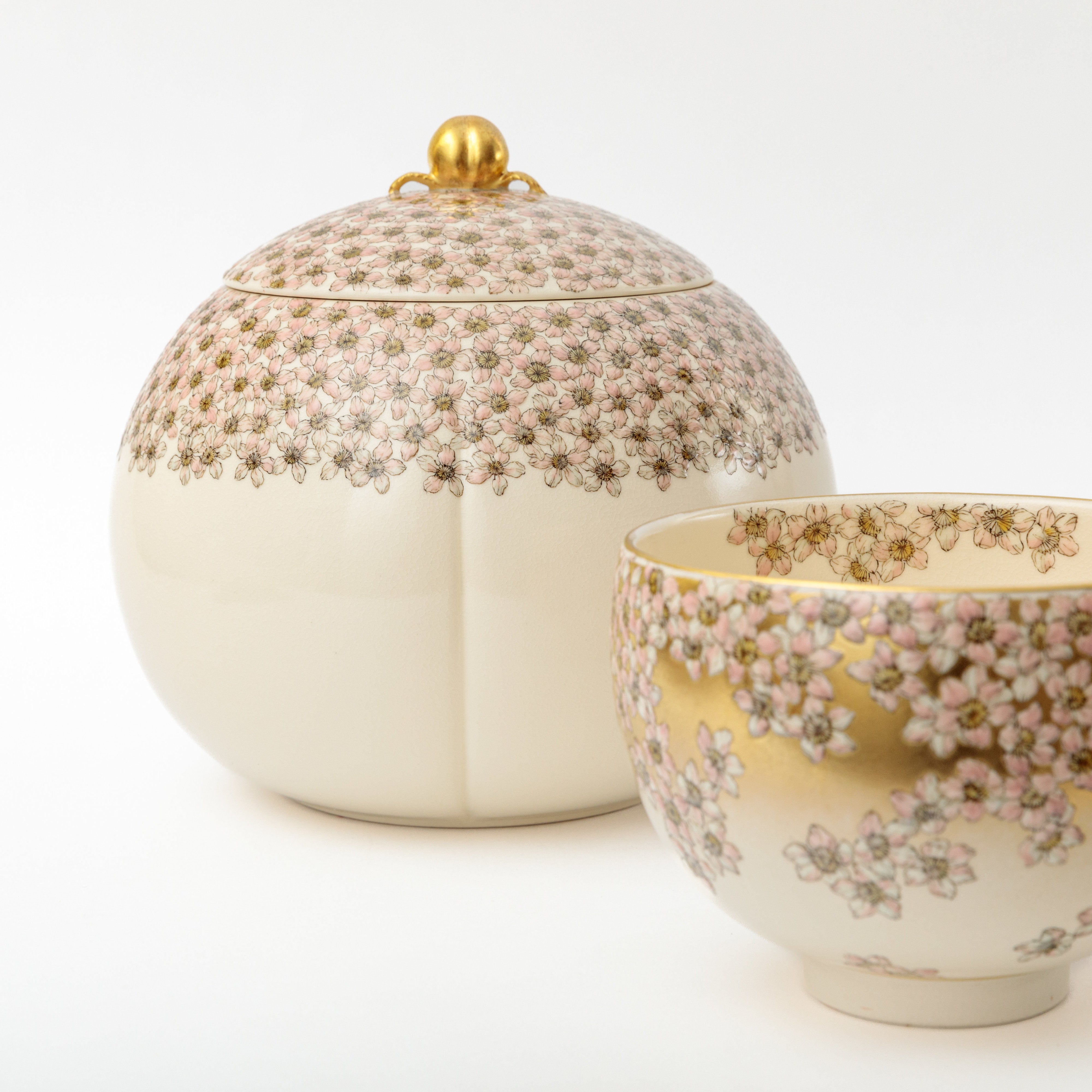 桃の茶碗「西王母」|竹内 瑠璃