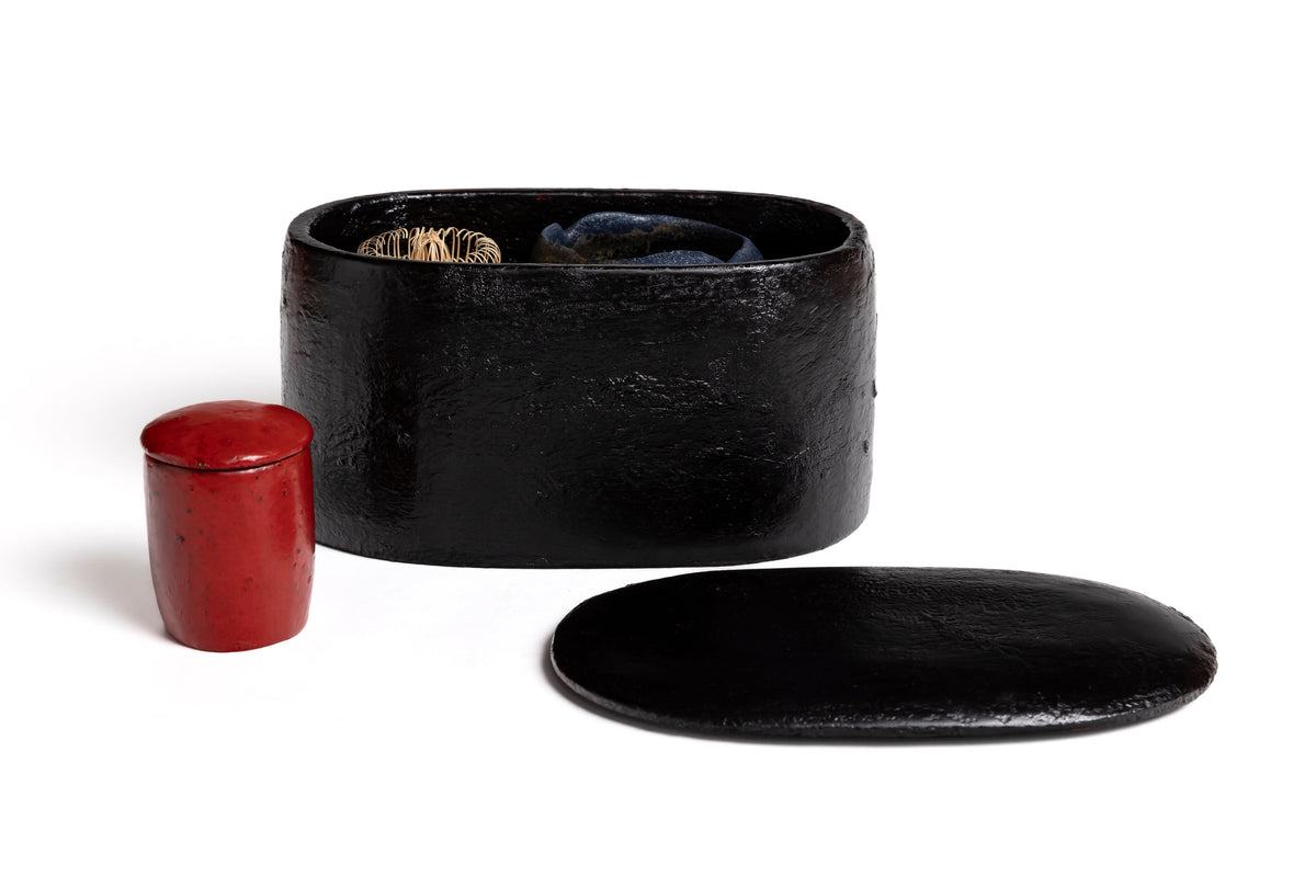 Black Lacquer Oval Box | Tohru Matsuzaki