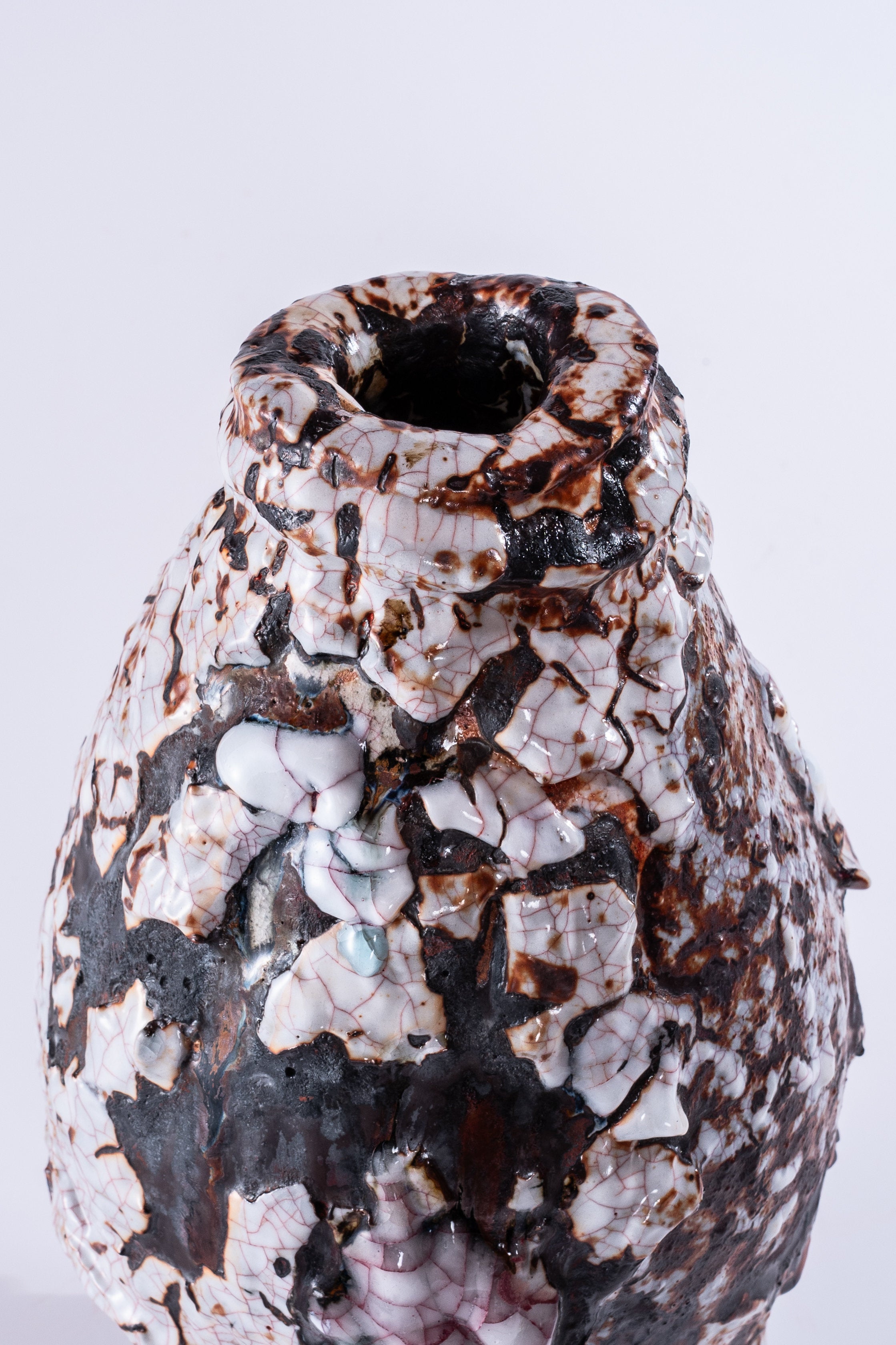 Nezumi Shino Vase | 氏家 昂大