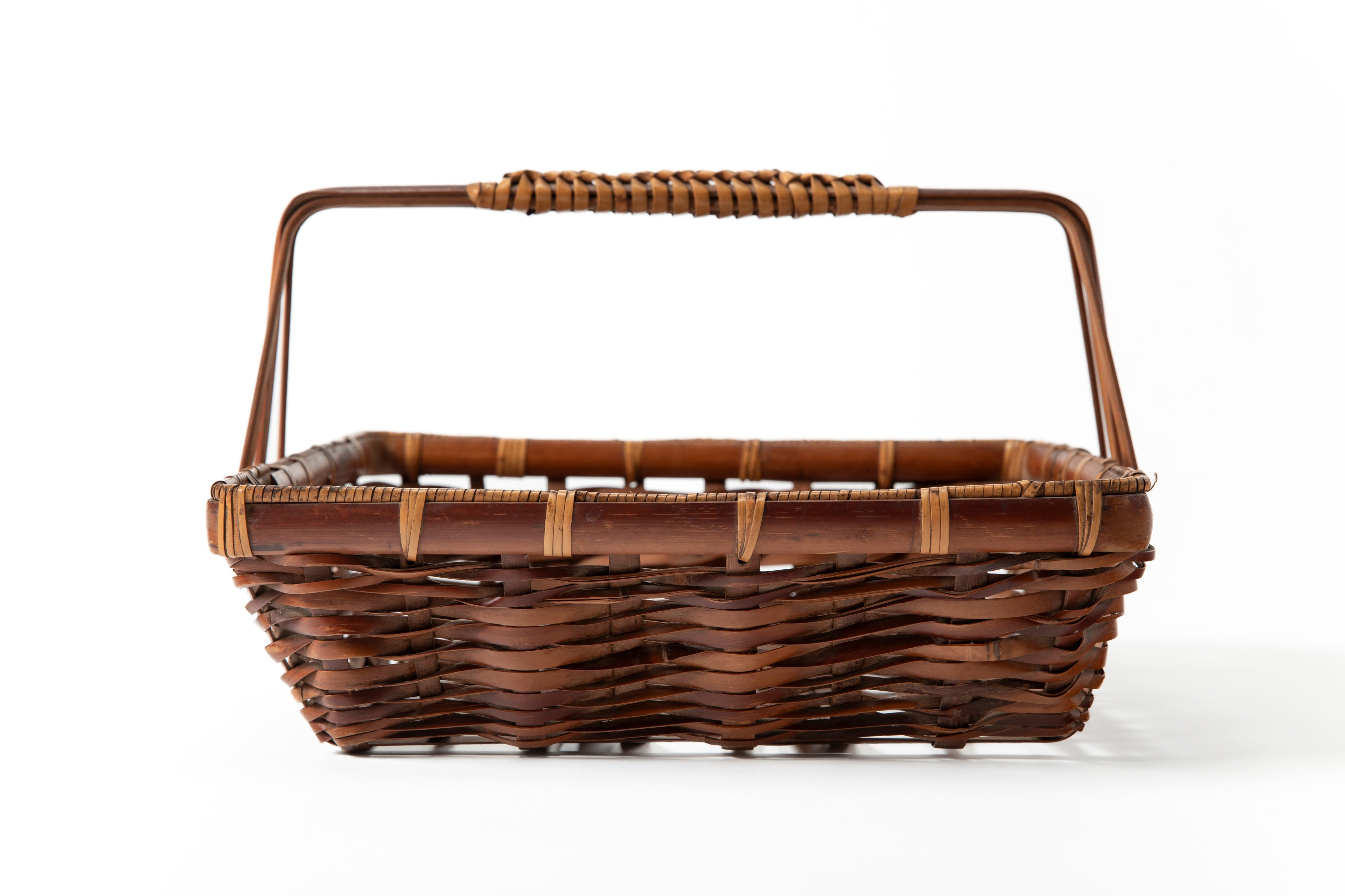 中田錦石 四方手つき盛籠 | 斎藤正光 監修