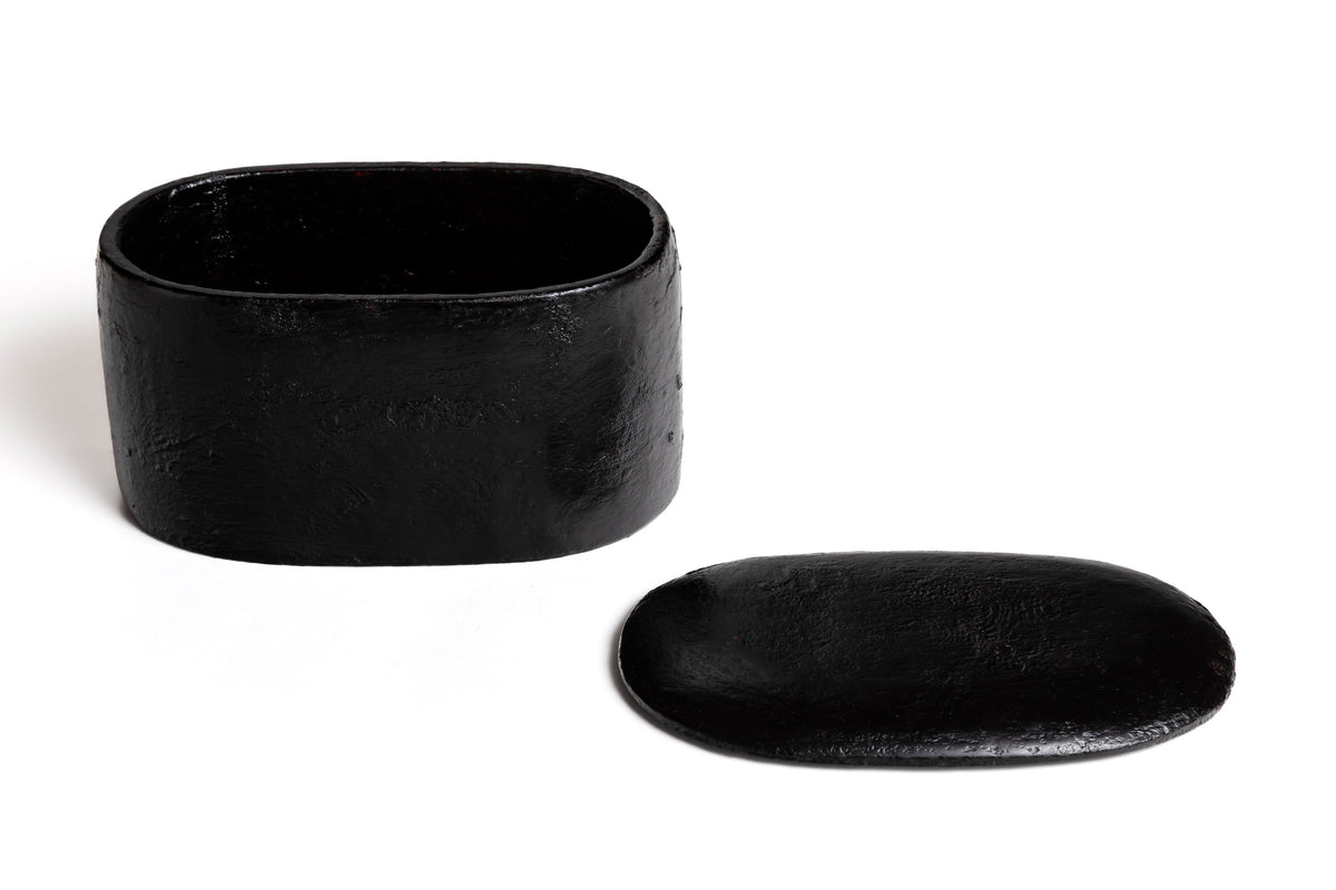 Black Lacquer Oval Box | Tohru Matsuzaki