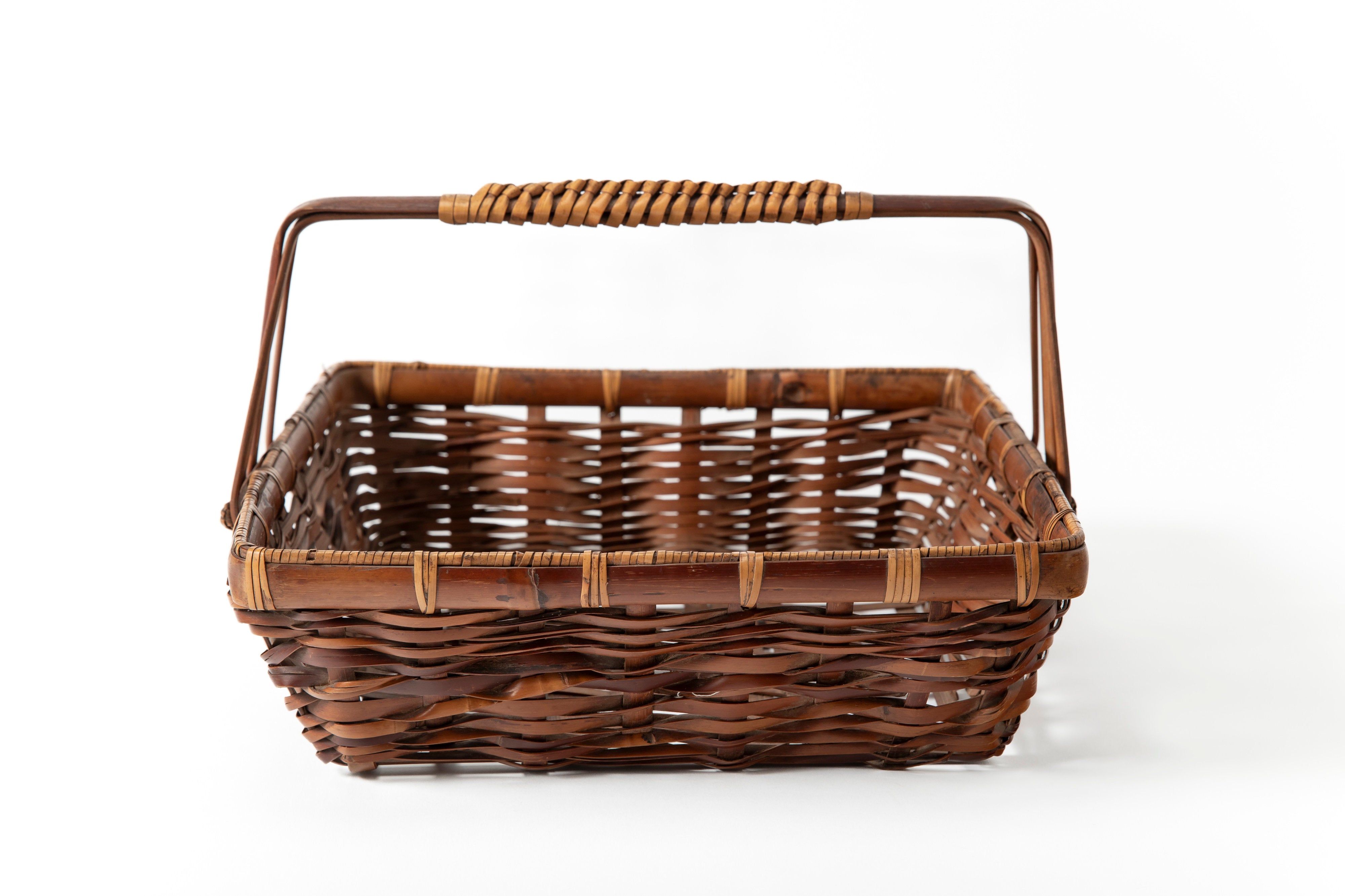 中田錦石 四方手つき盛籠 | 斎藤正光 監修