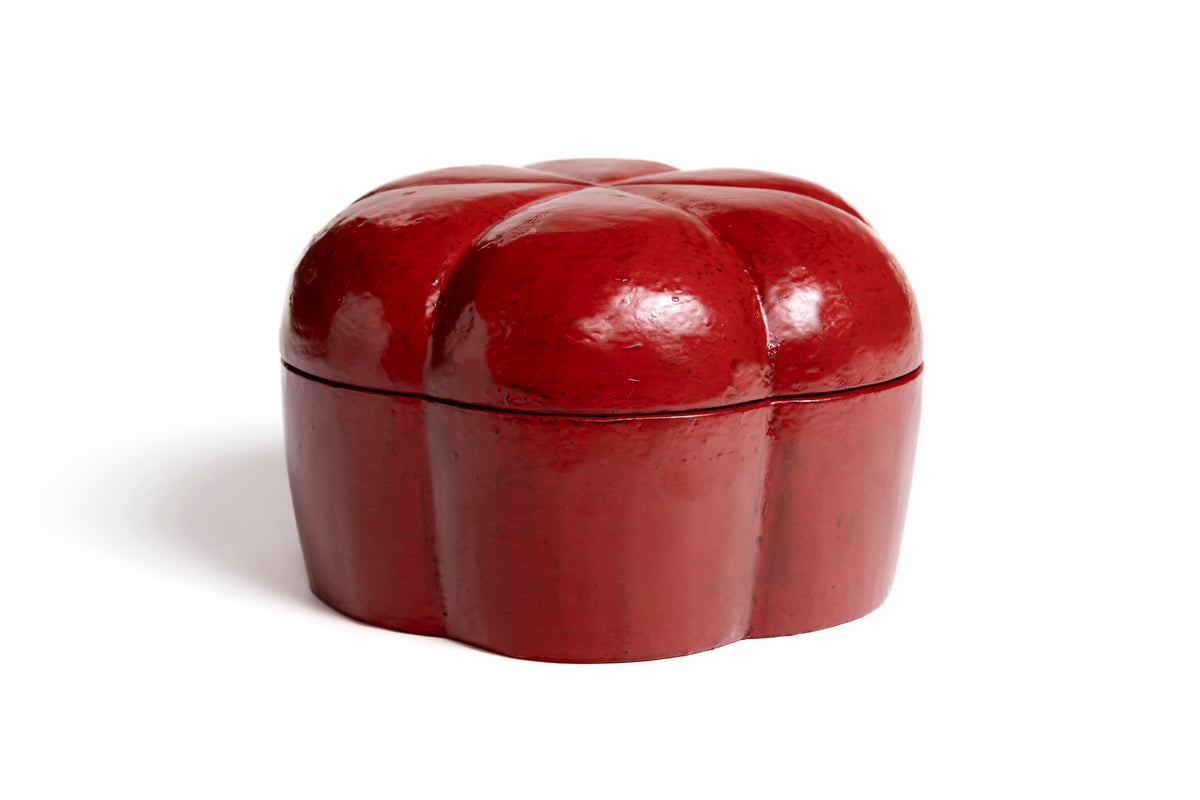 Vermilion Lacquer Flower-shaped Box | Tohru Matsuzaki