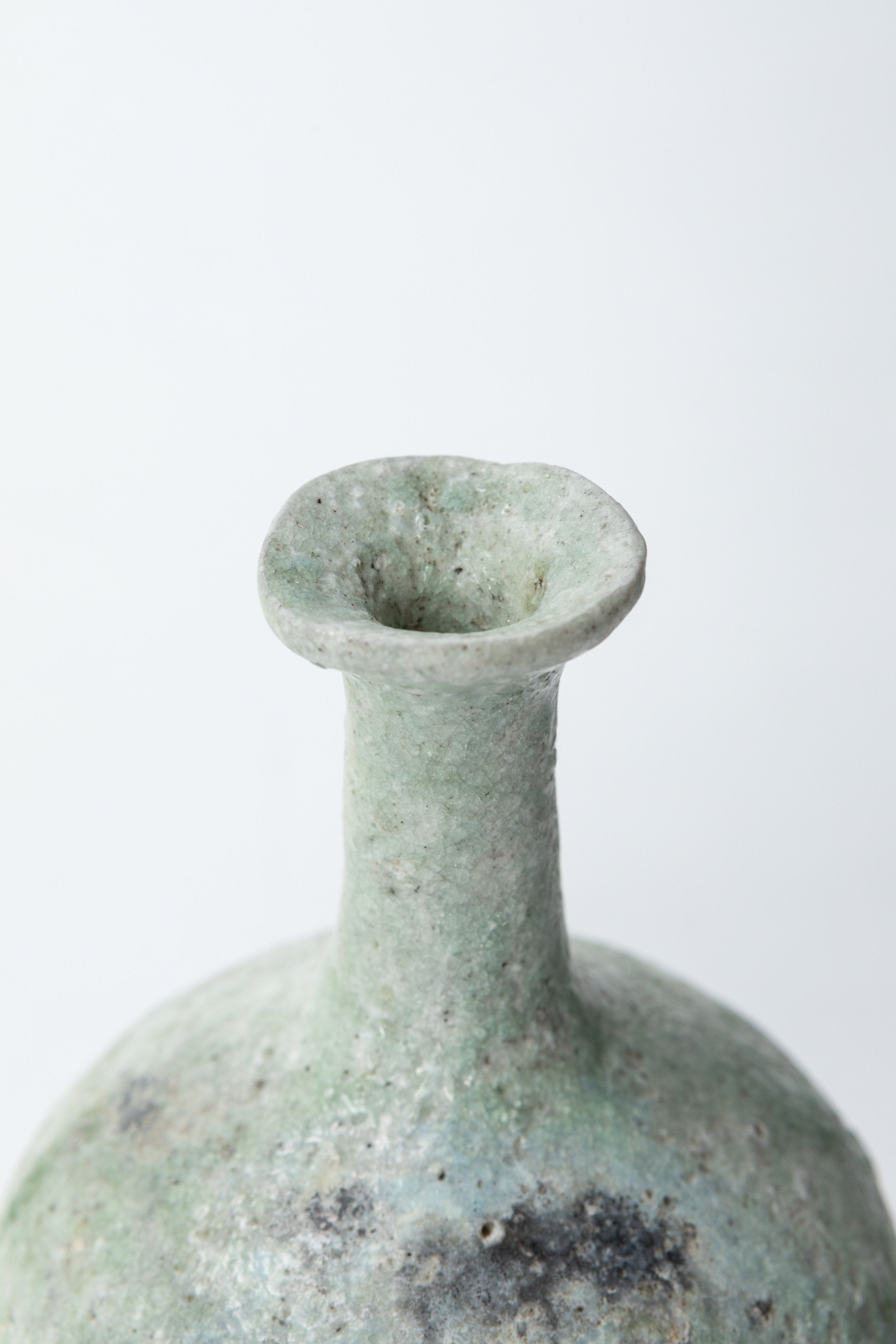 自然釉徳利(金継あり)- Natural Ash Tokkuri with Kintsugi | 辻村 唯