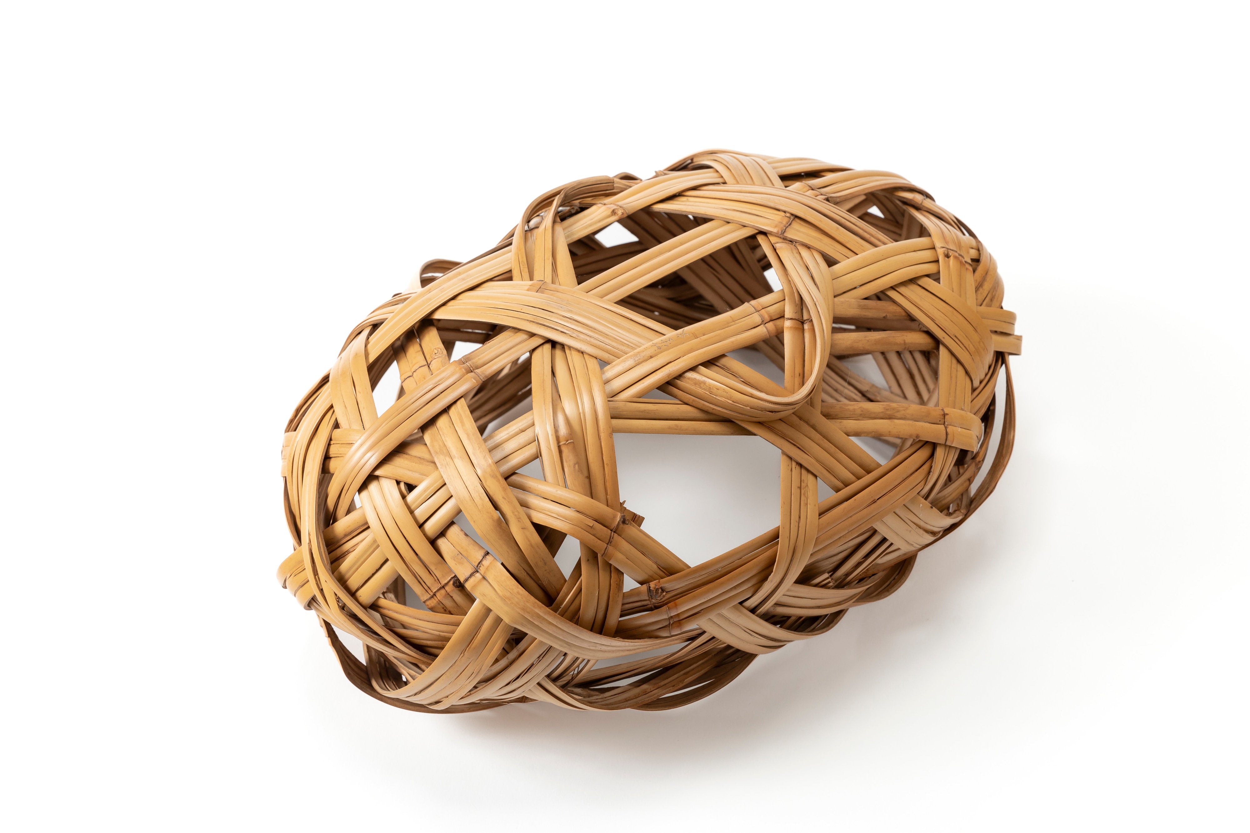 末村笙文 白錆竹繭形花籃 | 斎藤正光 監修