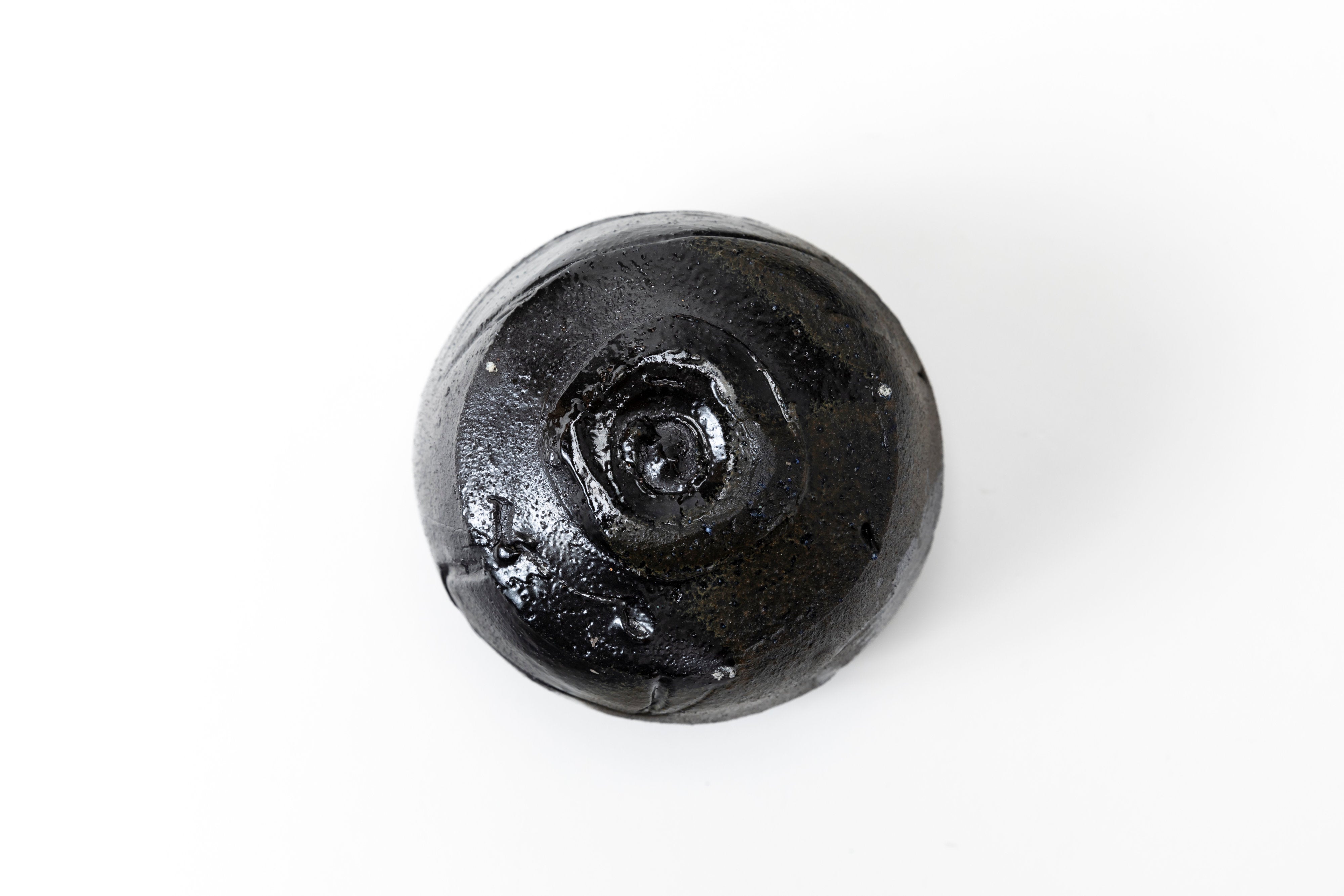 蒼変黒線刻茶盌 | 後関 裕士
