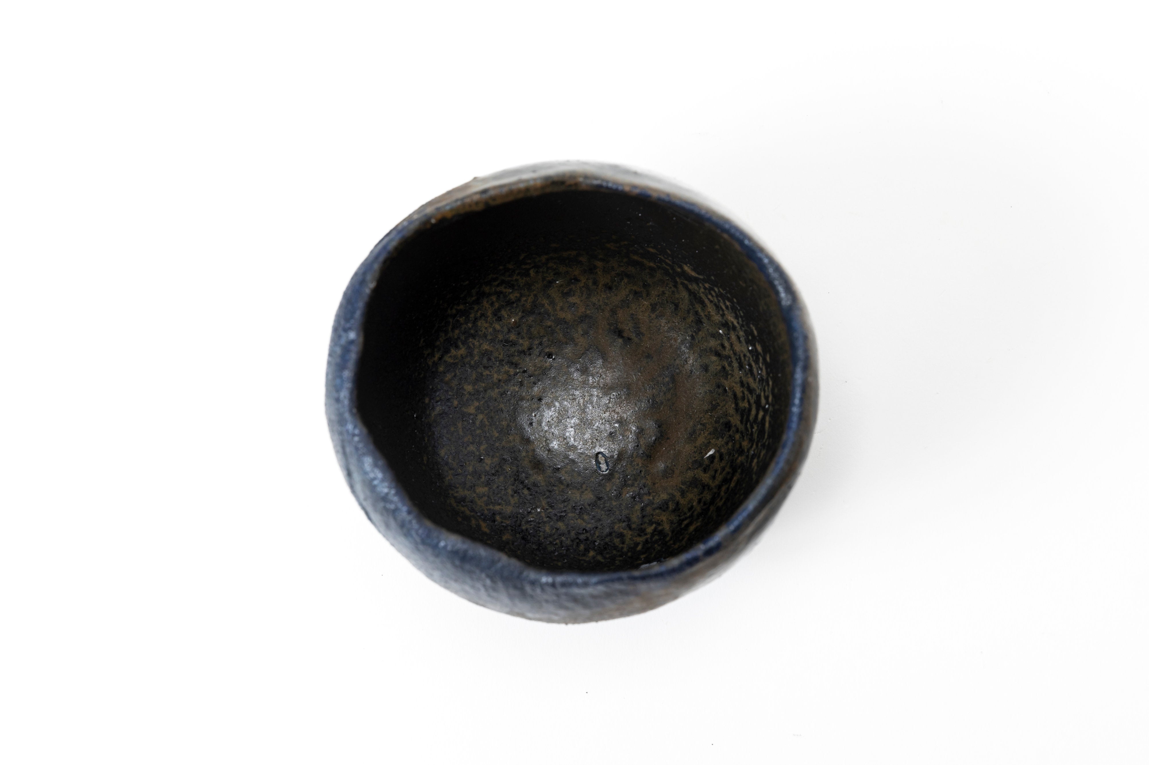 蒼変黒線刻茶盌 | 後関 裕士