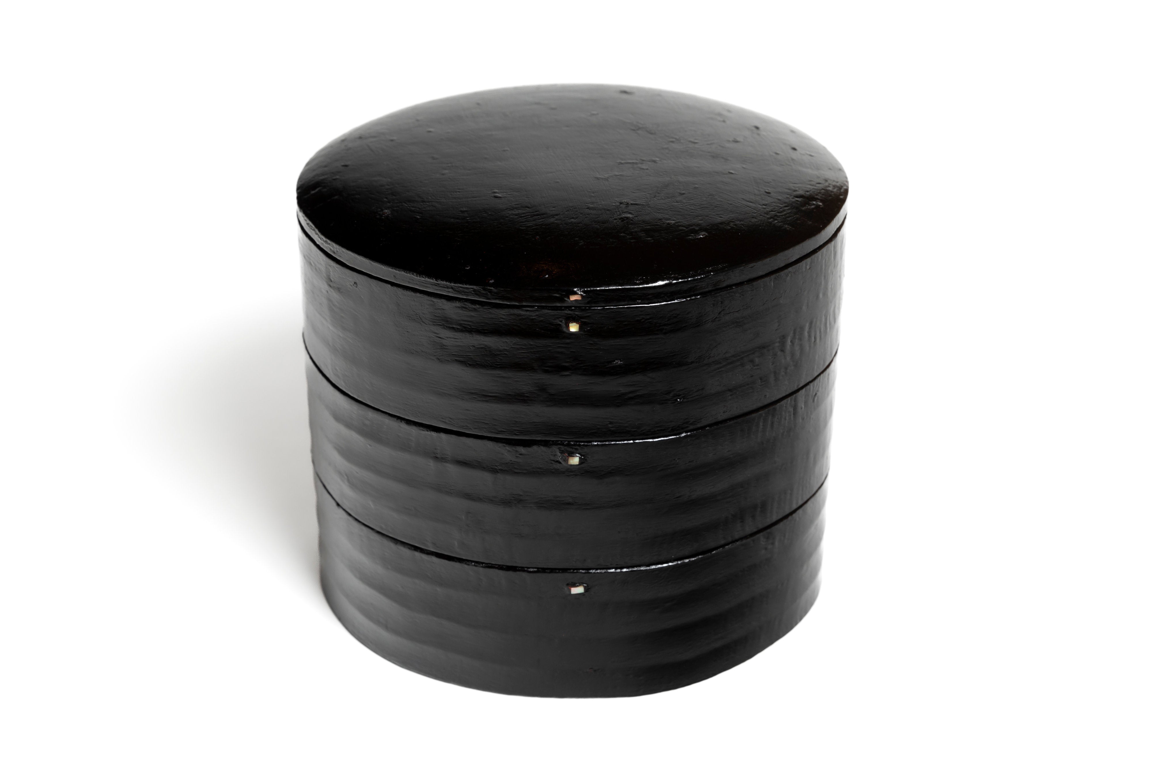 黒漆丸重箱 | 松崎 修