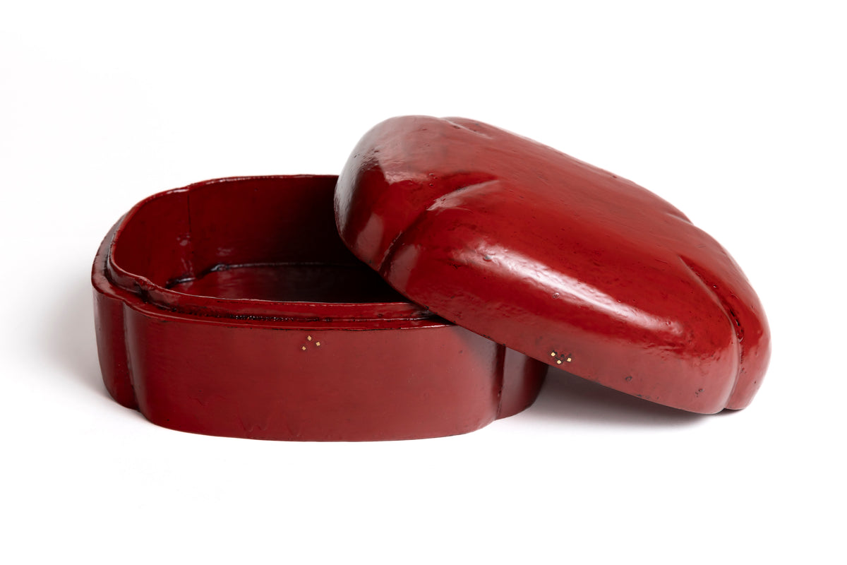 Vermilion Lacquer Box with Indented Corners | Tohru Matsuzaki