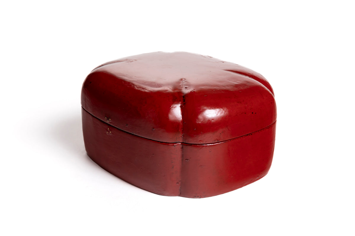 Vermilion Lacquer Box with Indented Corners | Tohru Matsuzaki