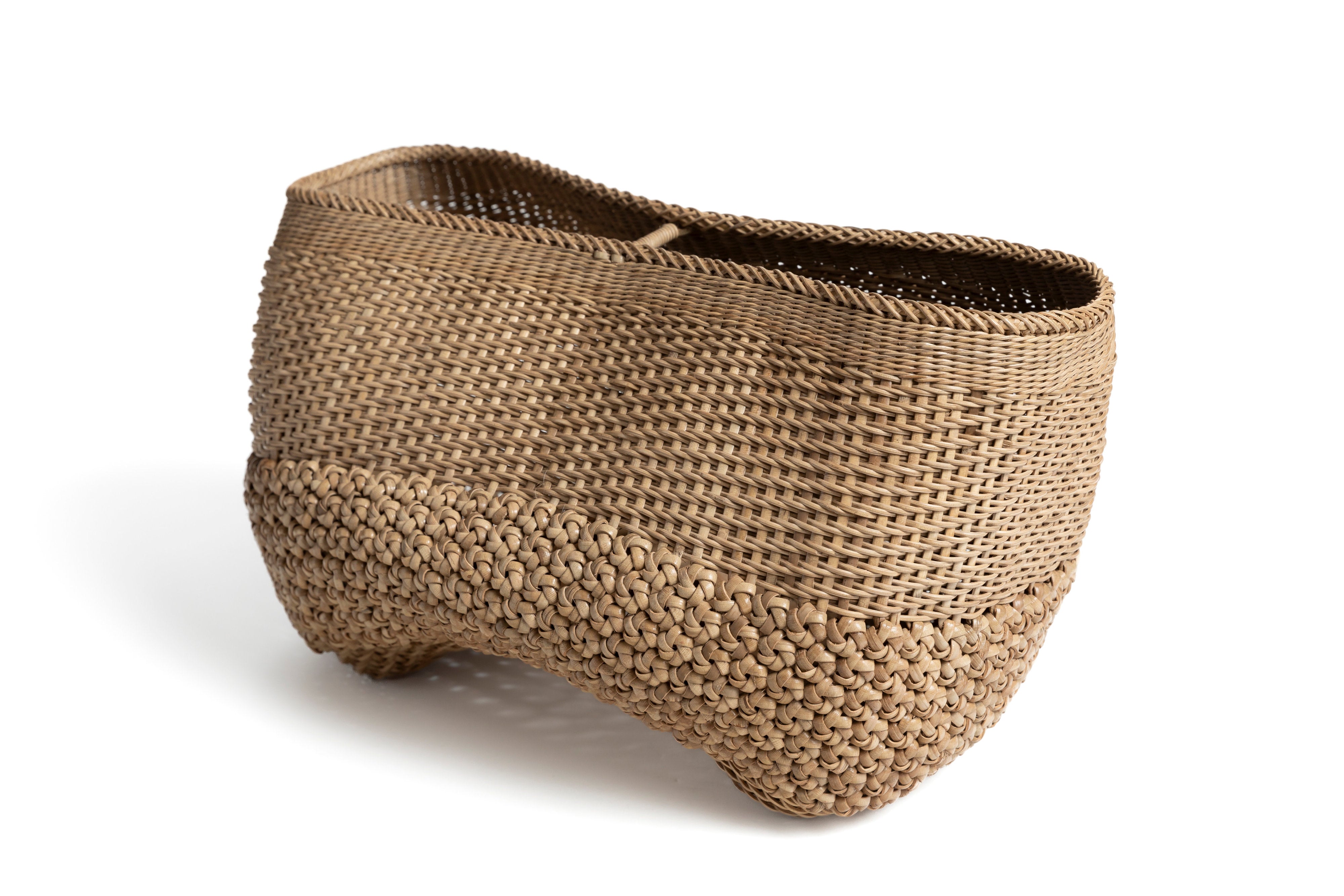 銹籐花結編彎籠 海猫 | 川口 淳平