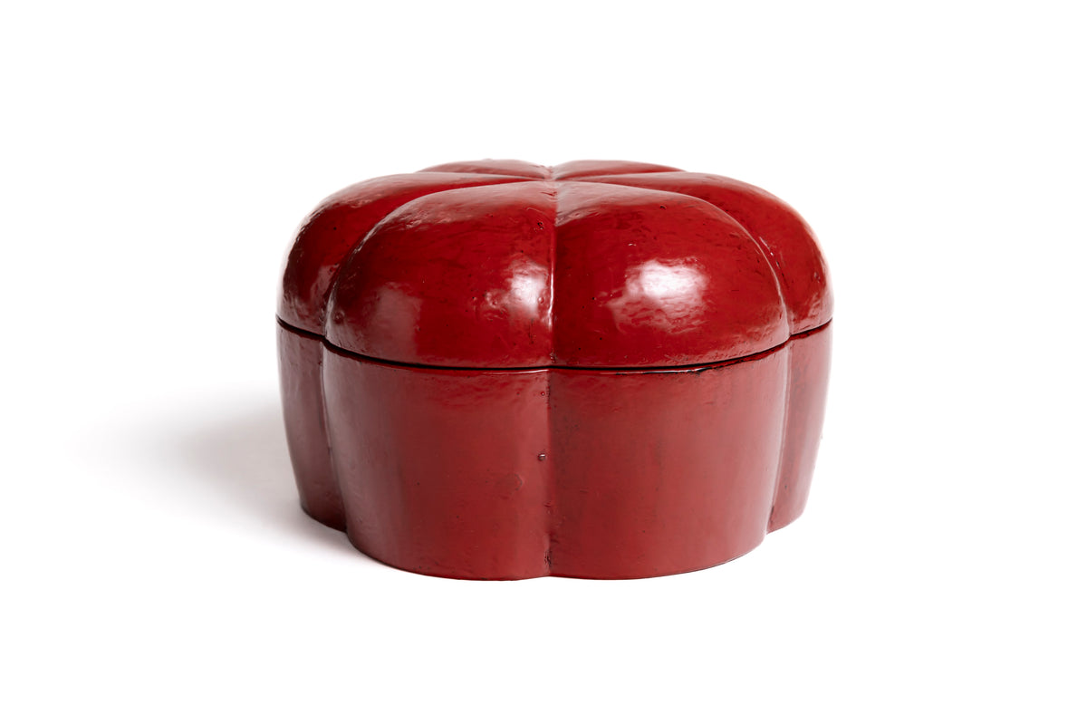 Vermilion Lacquer Flower-shaped Box | Tohru Matsuzaki