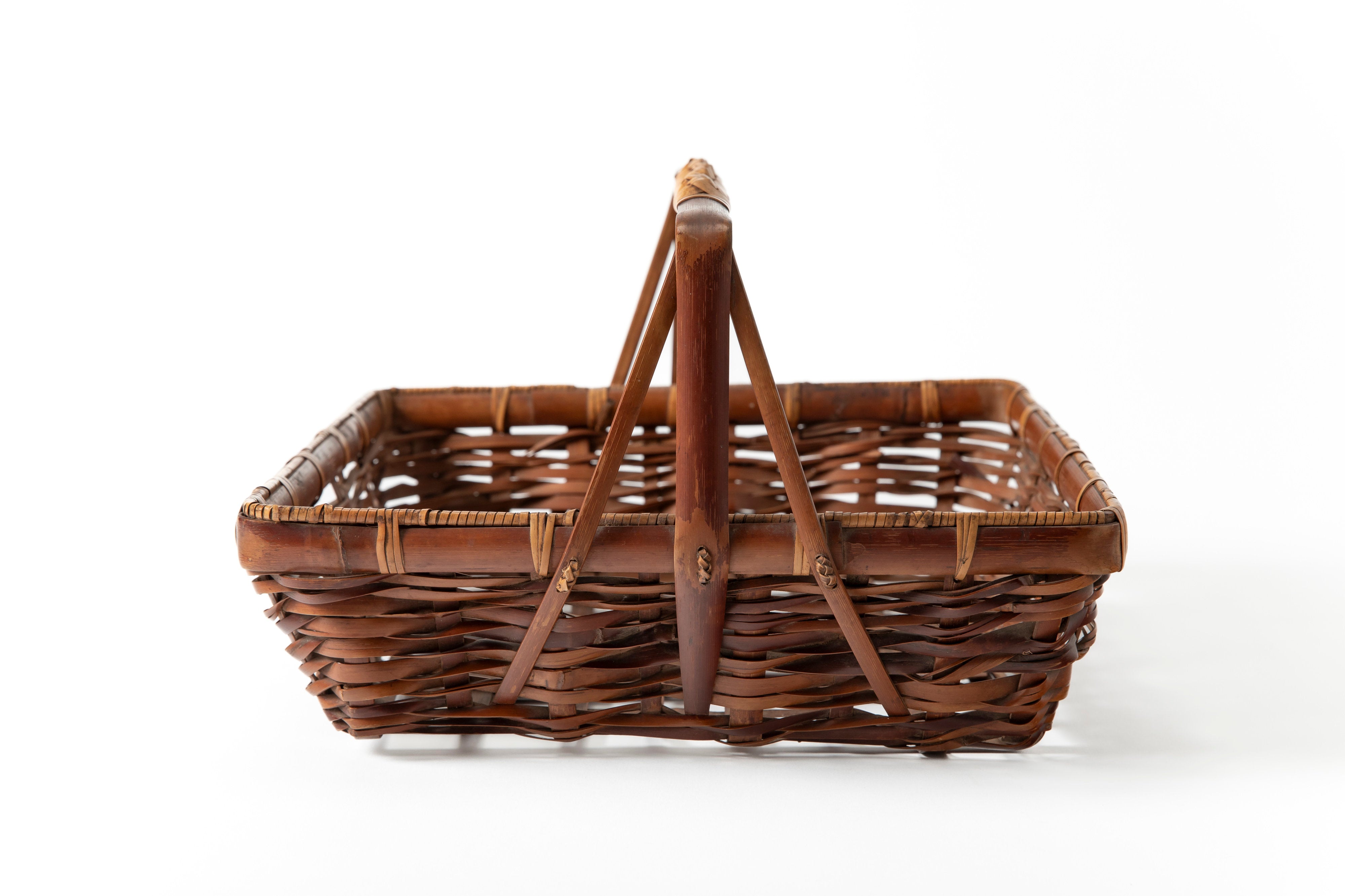 中田錦石 四方手つき盛籠 | 斎藤正光 監修