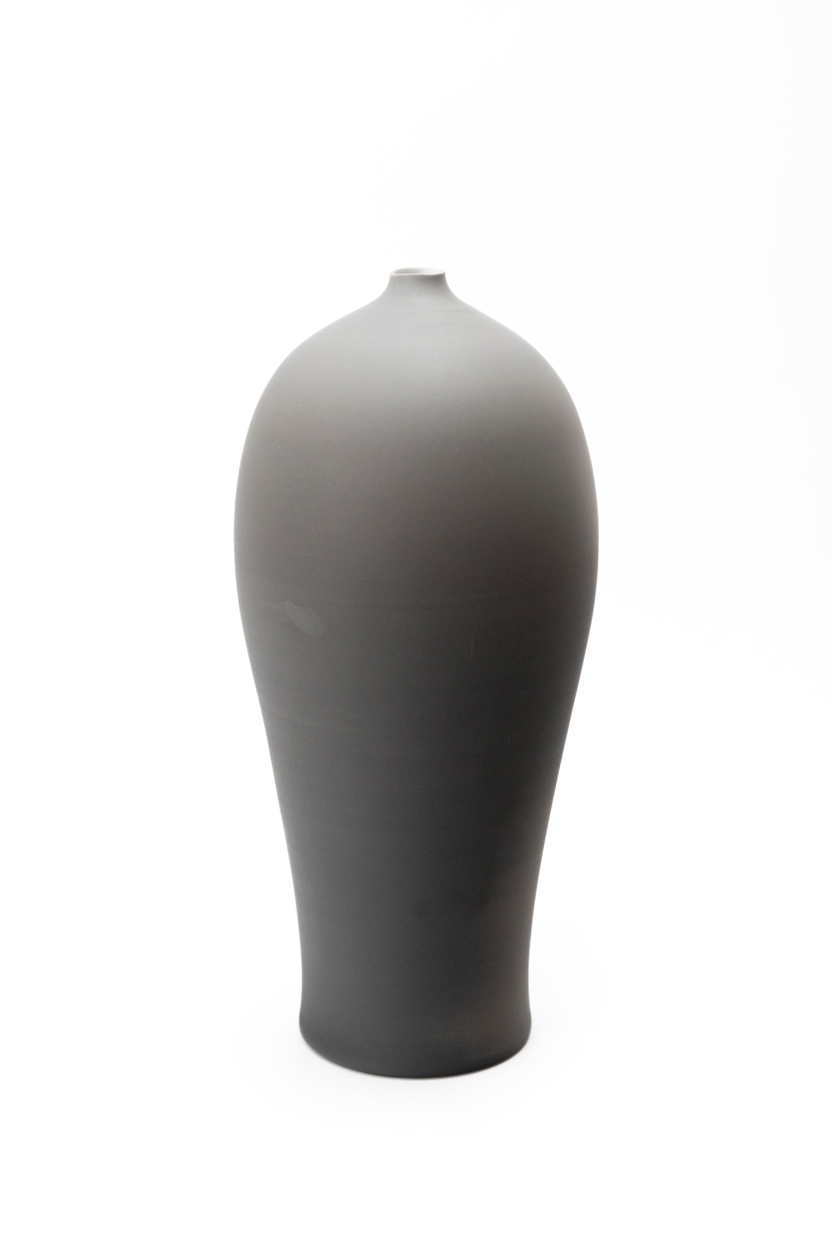 ｸﾞﾚｰ花入れ | 森岡 希世子