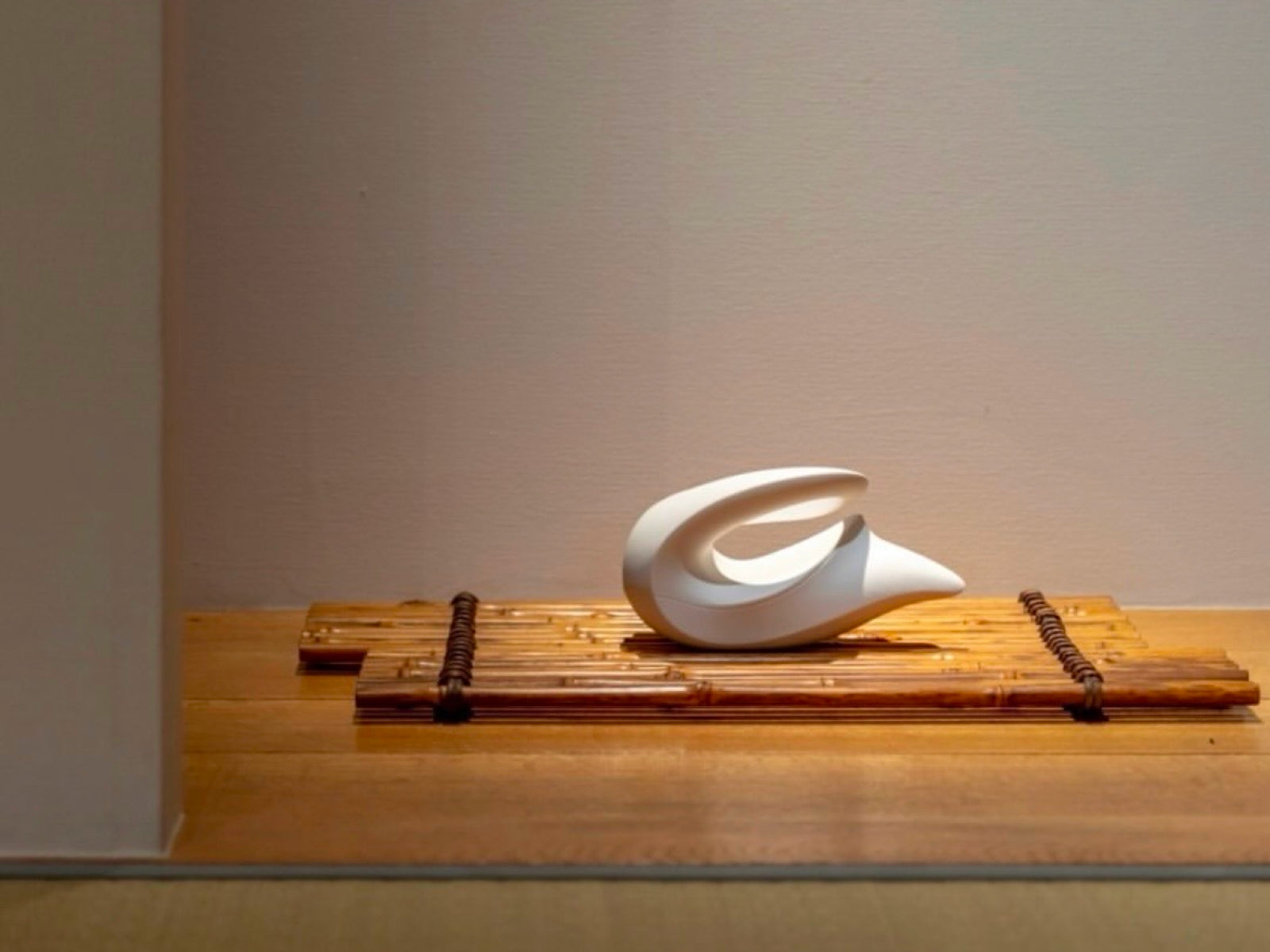 堀貴春・白磁の虫展