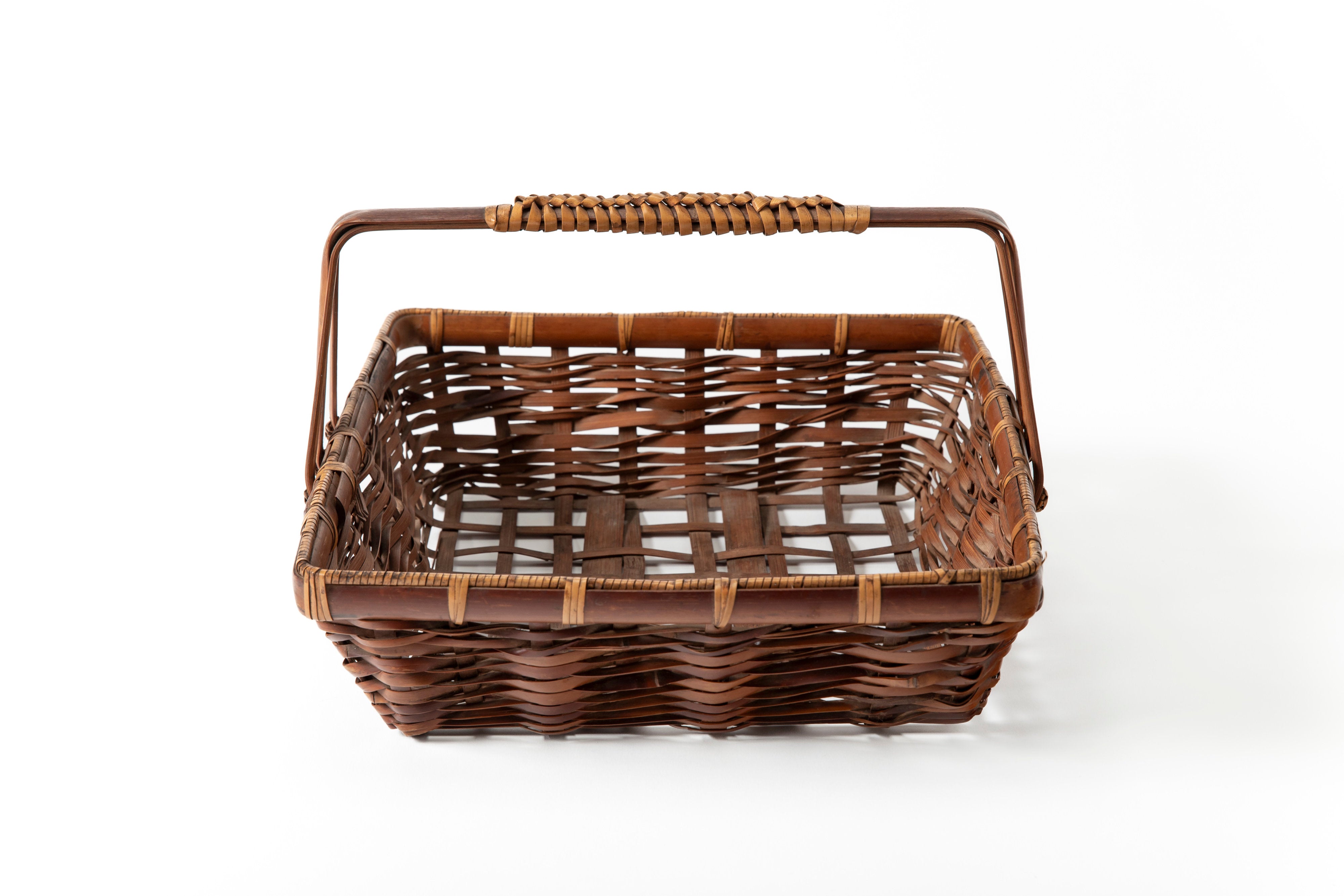 中田錦石 四方手つき盛籠 | 斎藤正光 監修