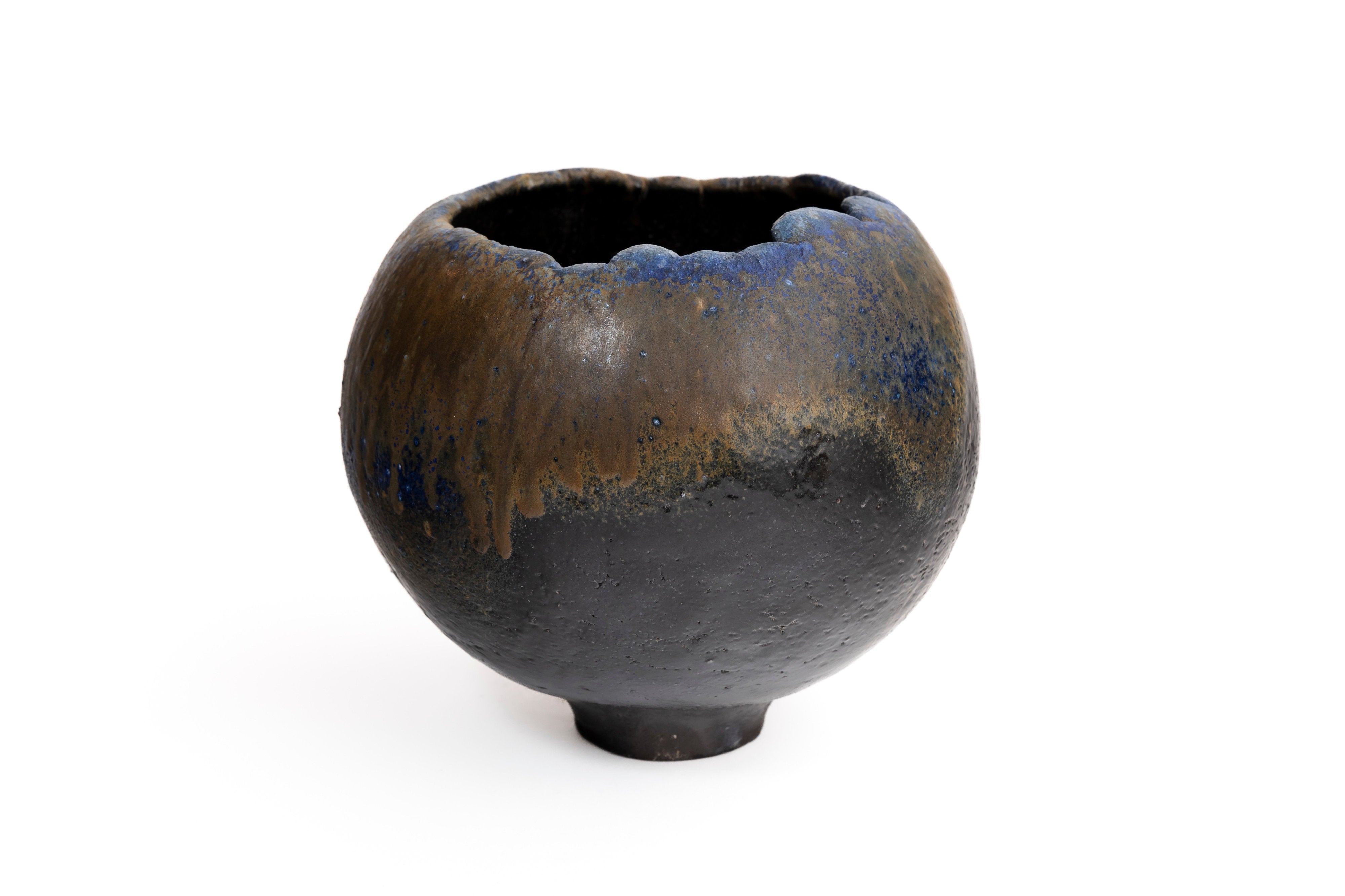蒼変黒丸鉢 | 後関 裕士