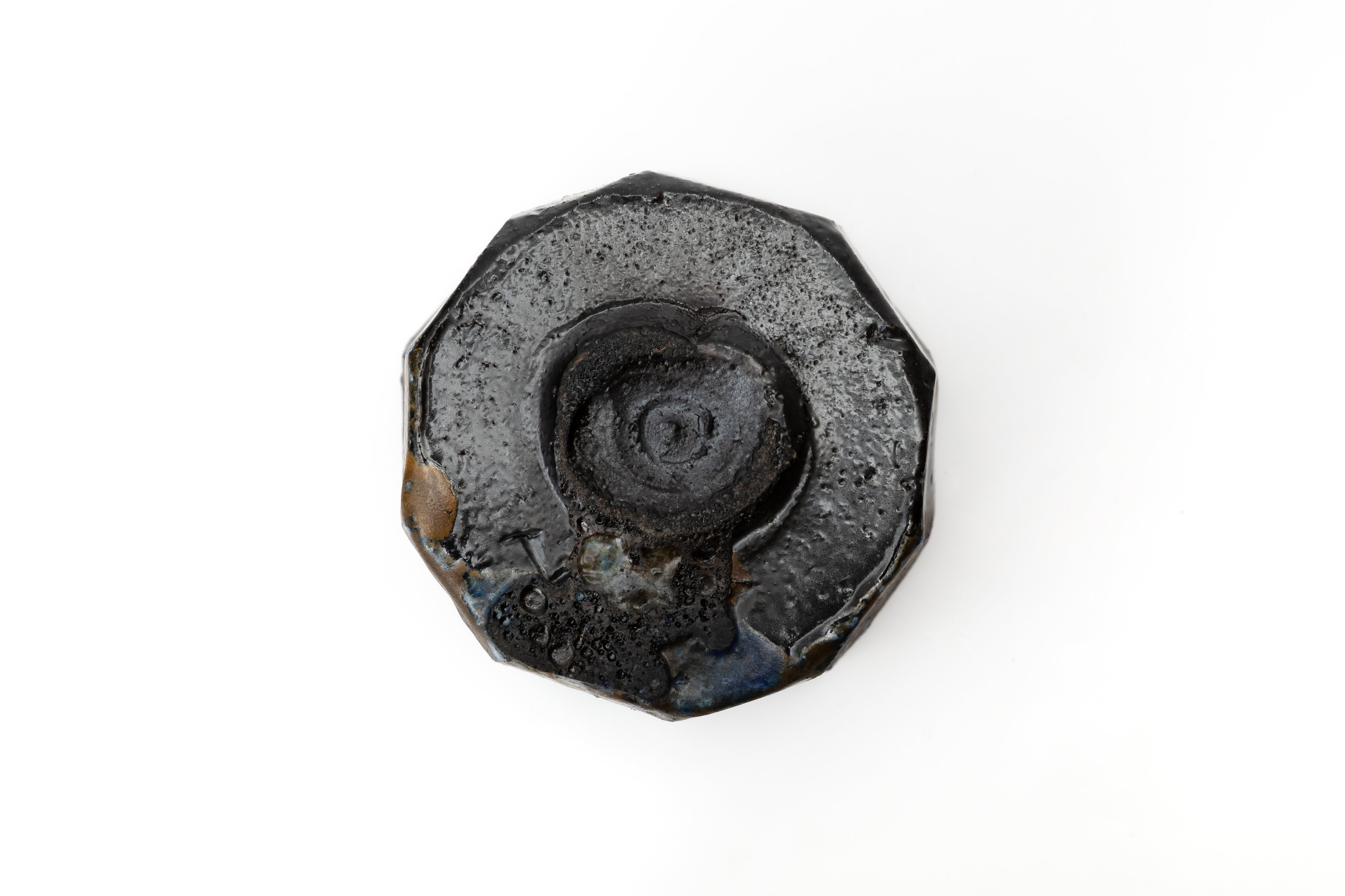 かずちゃ様 Blue and black tea bowl